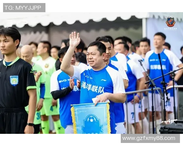 香港迎来足球明星的盛大活动引发球迷热议
